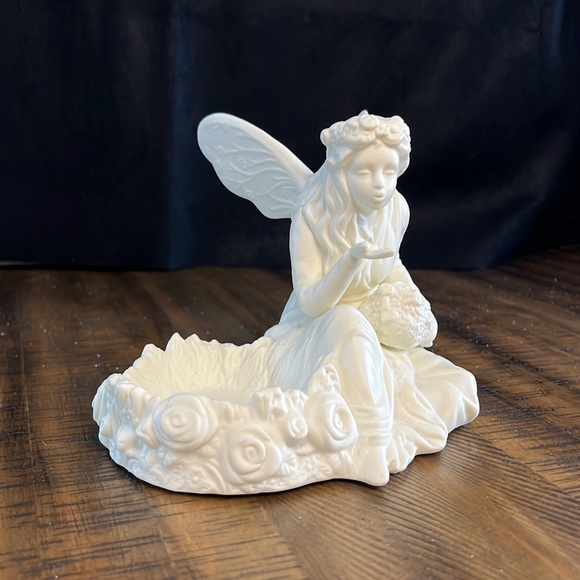 PartyLite Other - Ariana's Garden Candle Holder